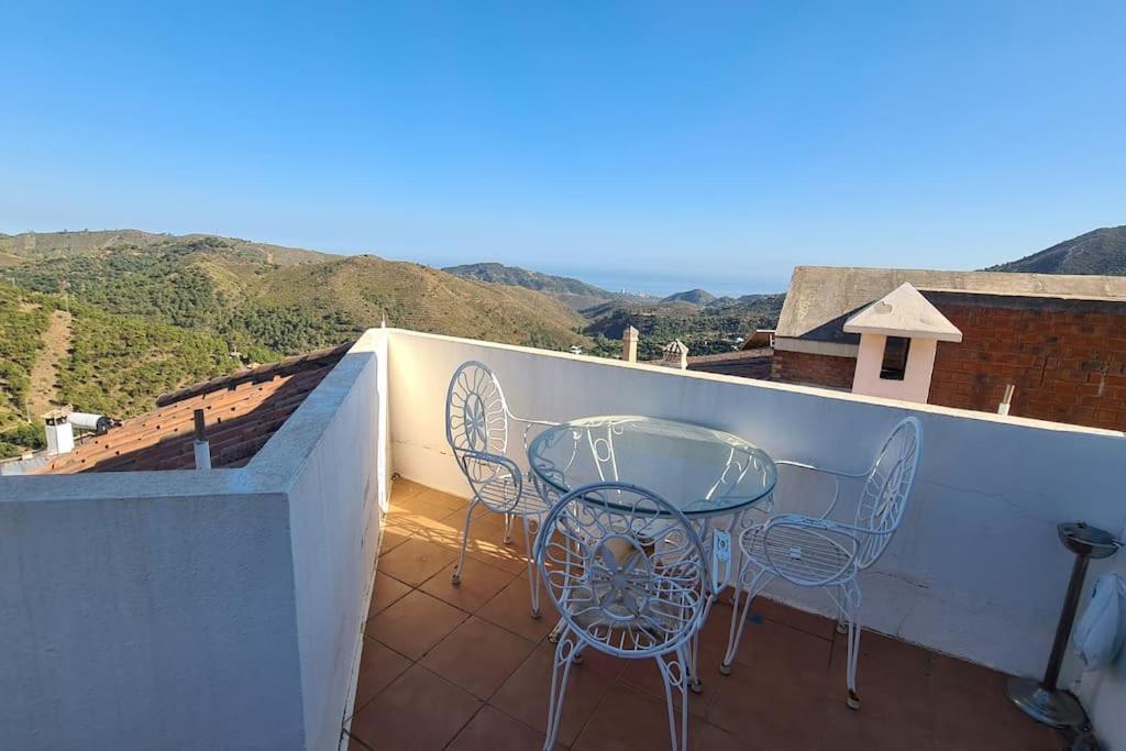 Ferienwohnung Atico Con Vistas Mar Y Montana Ojén Exterior foto