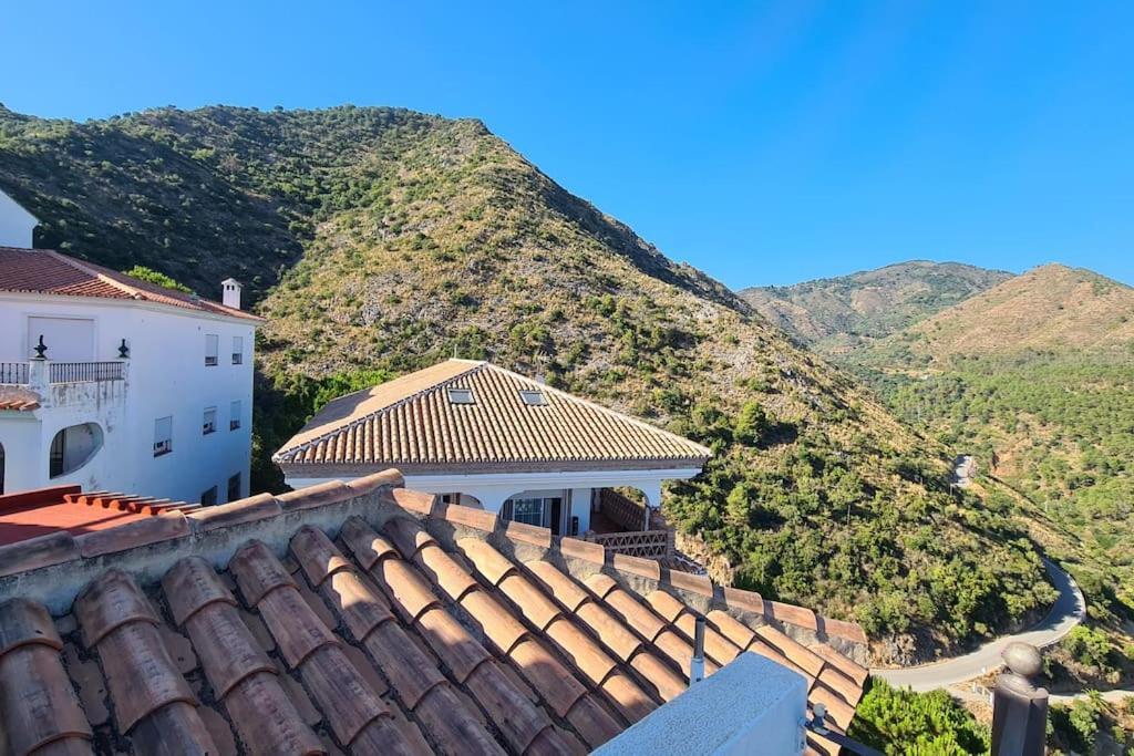 Ferienwohnung Atico Con Vistas Mar Y Montana Ojén Exterior foto