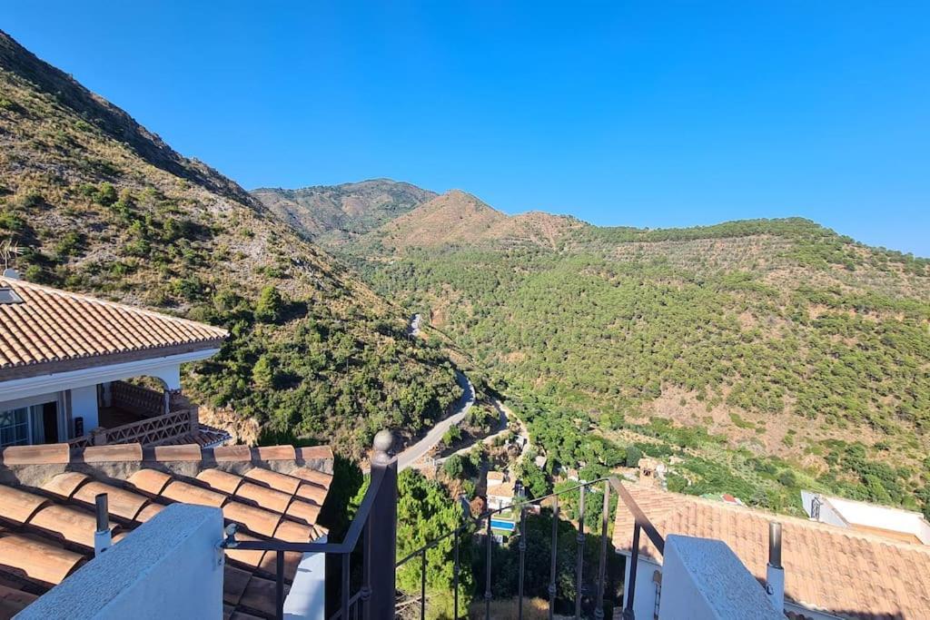 Ferienwohnung Atico Con Vistas Mar Y Montana Ojén Exterior foto